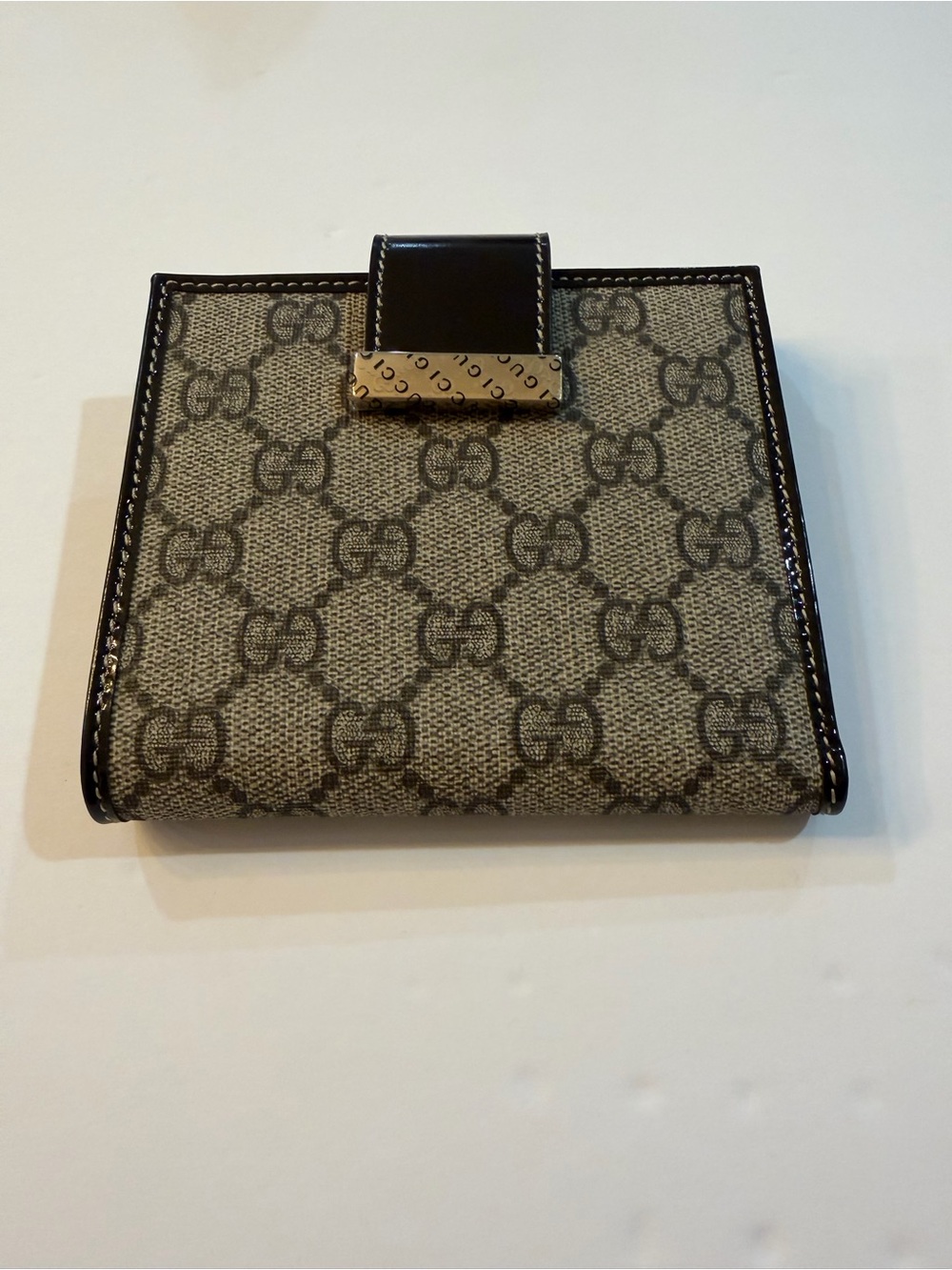 Gucci GG Compact Wallet-Card Holder GG Supreme
